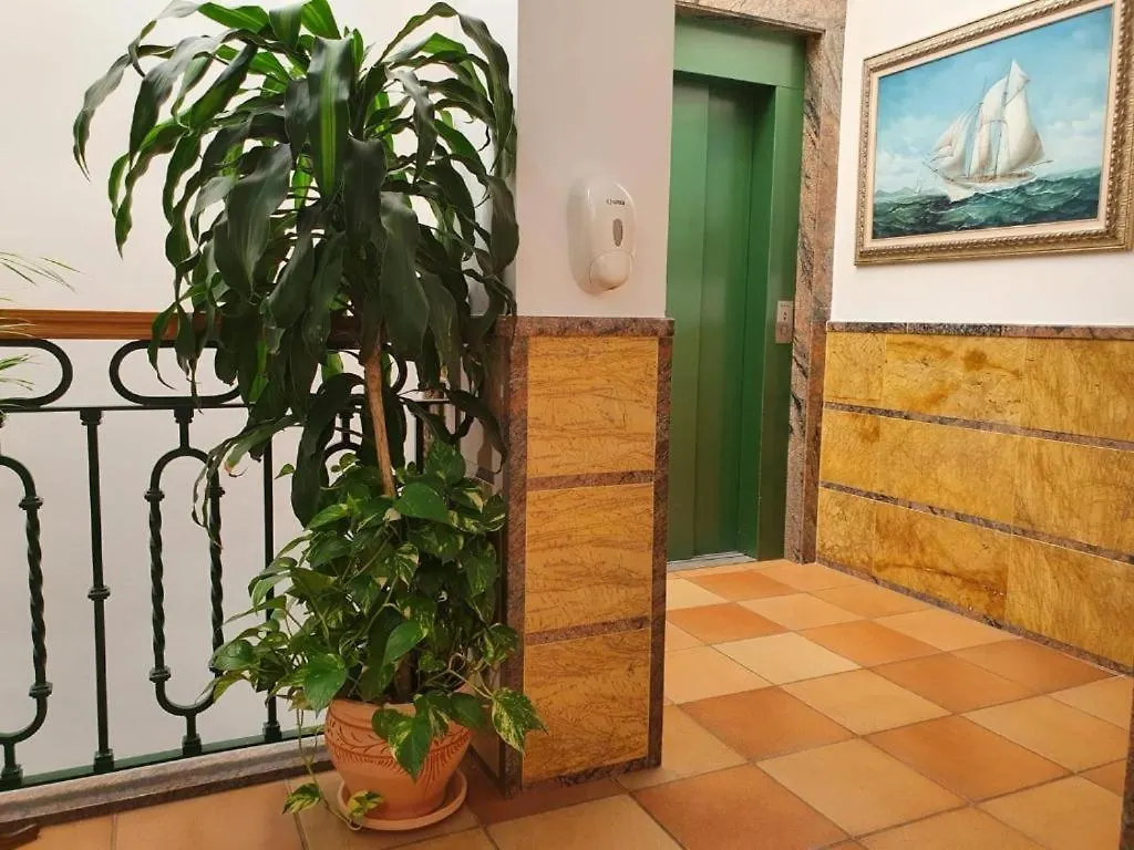 Apartamentos Leonor Carihuela Torremolinos 0*,  Spanje