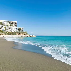 https://la-carihuela-apartamento-primera-linea-de-torremolinos.hotelsinnerja.org