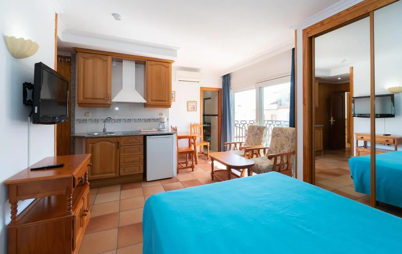 Apartamentos Leonor Carihuela Torremolinos Apartment