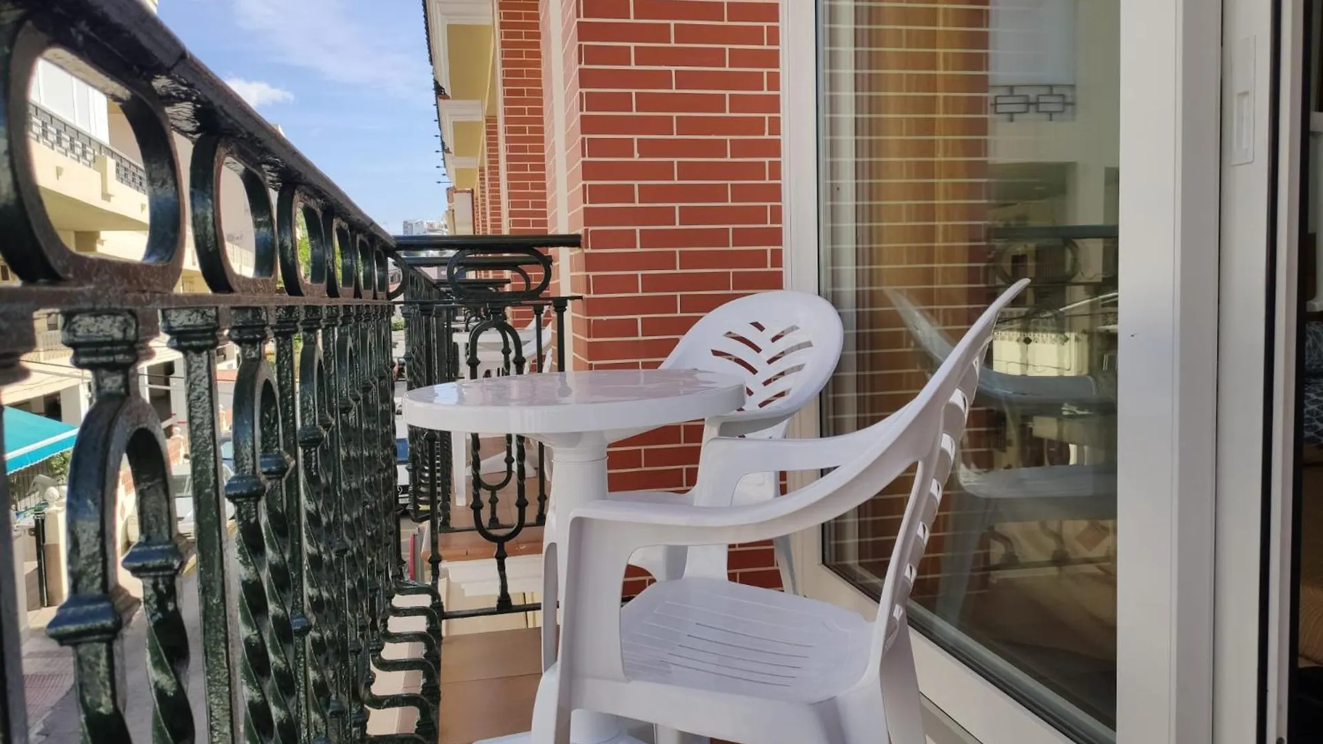 Apartment Apartamentos Leonor Carihuela Torremolinos